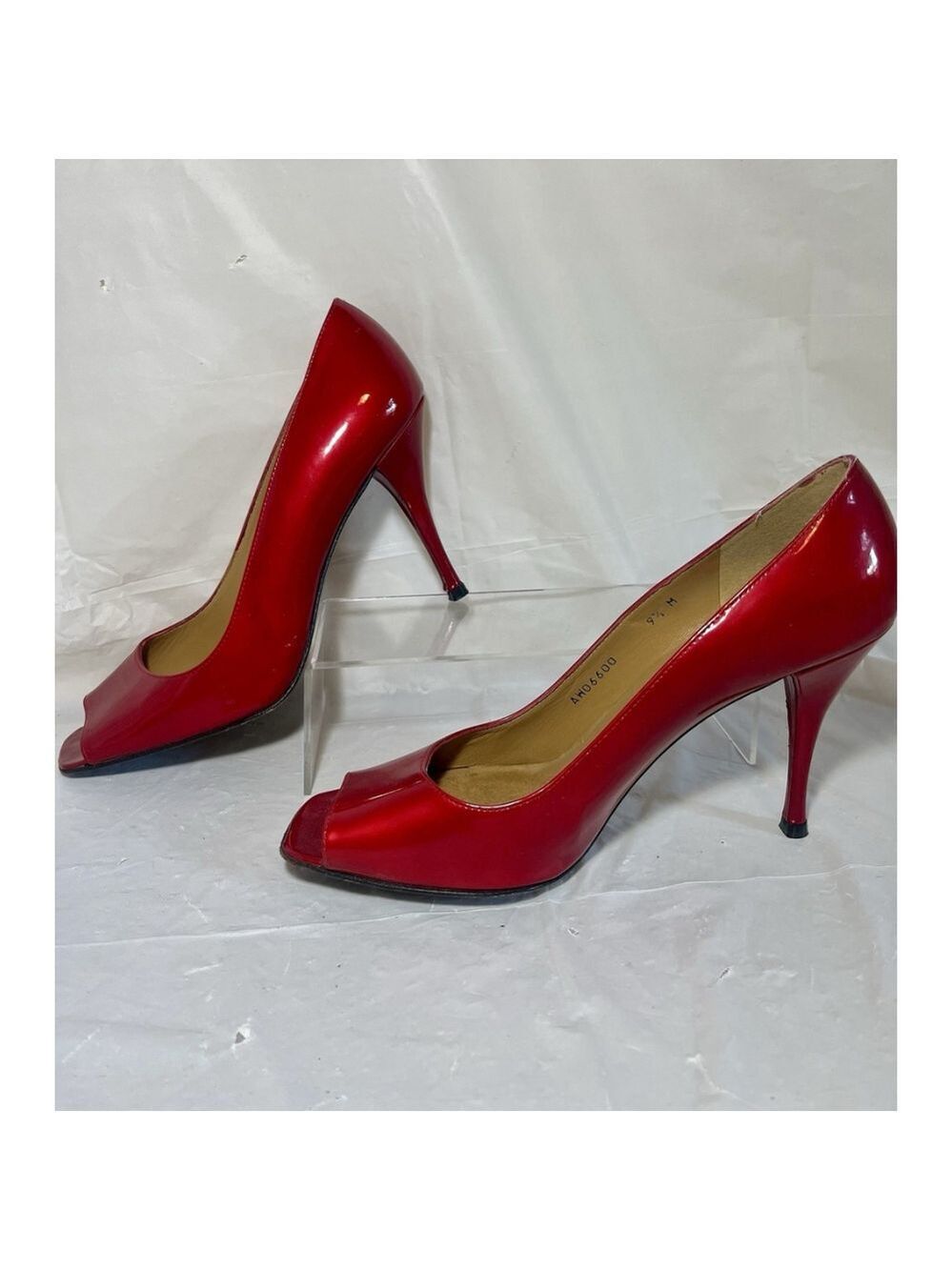 Stuart Weitzman Cherry Red Patent Peep toe Heels 9.5 M
